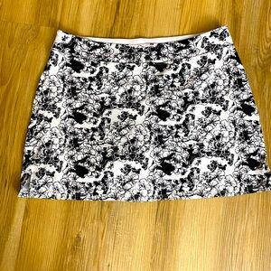 🙌🙌Tranquility by Colorado Clothing Black & White Athletic Skort